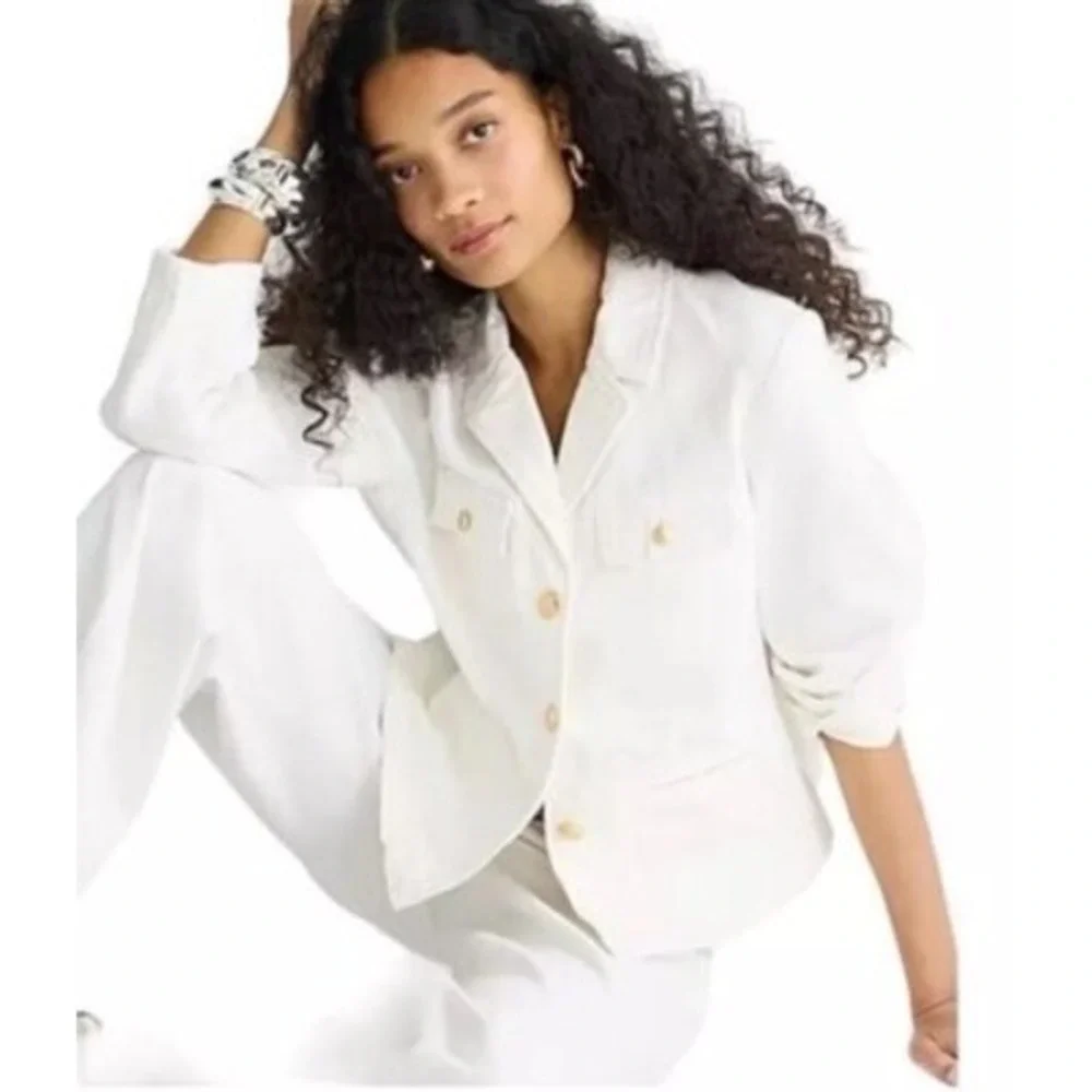 J.Crew | 2024 White Denim blazer-jacket in white Size 4 Gold‎ Button BY815